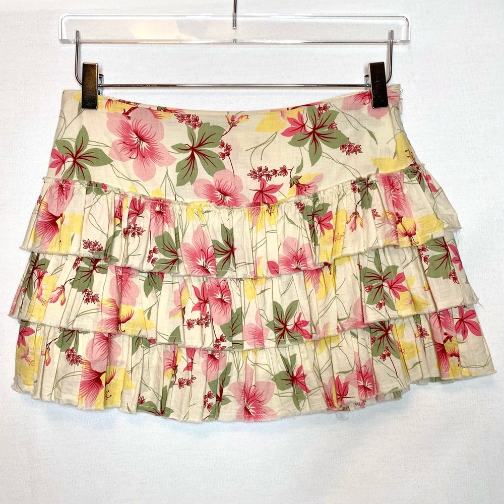 American Eagle vintage 90s ruffle floral skirt 🌺